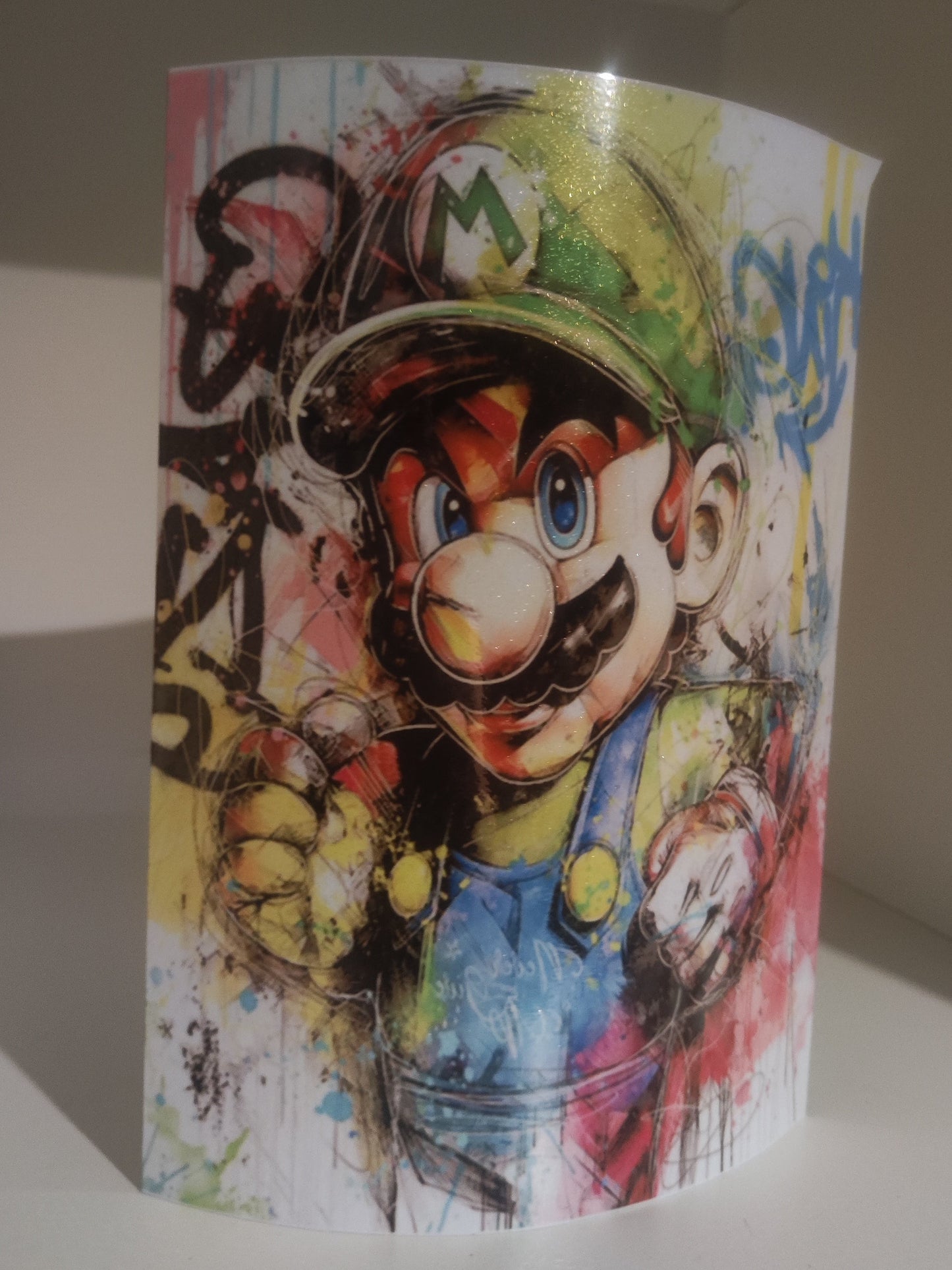 H 2O cm / L 15 cm légèrement incurvé